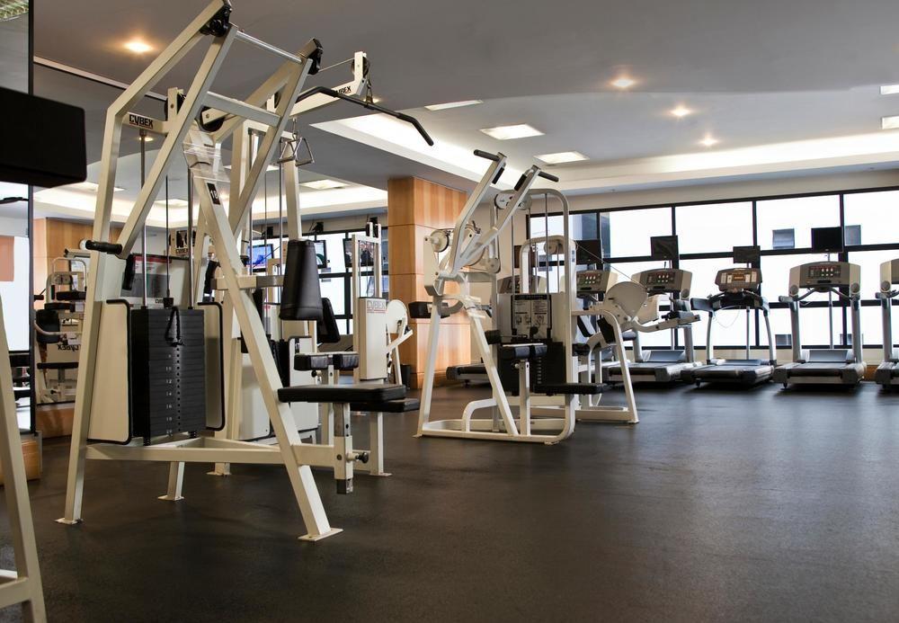 Renaissance Sao Paulo Hotel Luaran gambar A gym in a hotel