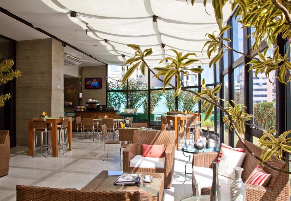 Renaissance Sao Paulo Hotel Luaran gambar The Sky Bar