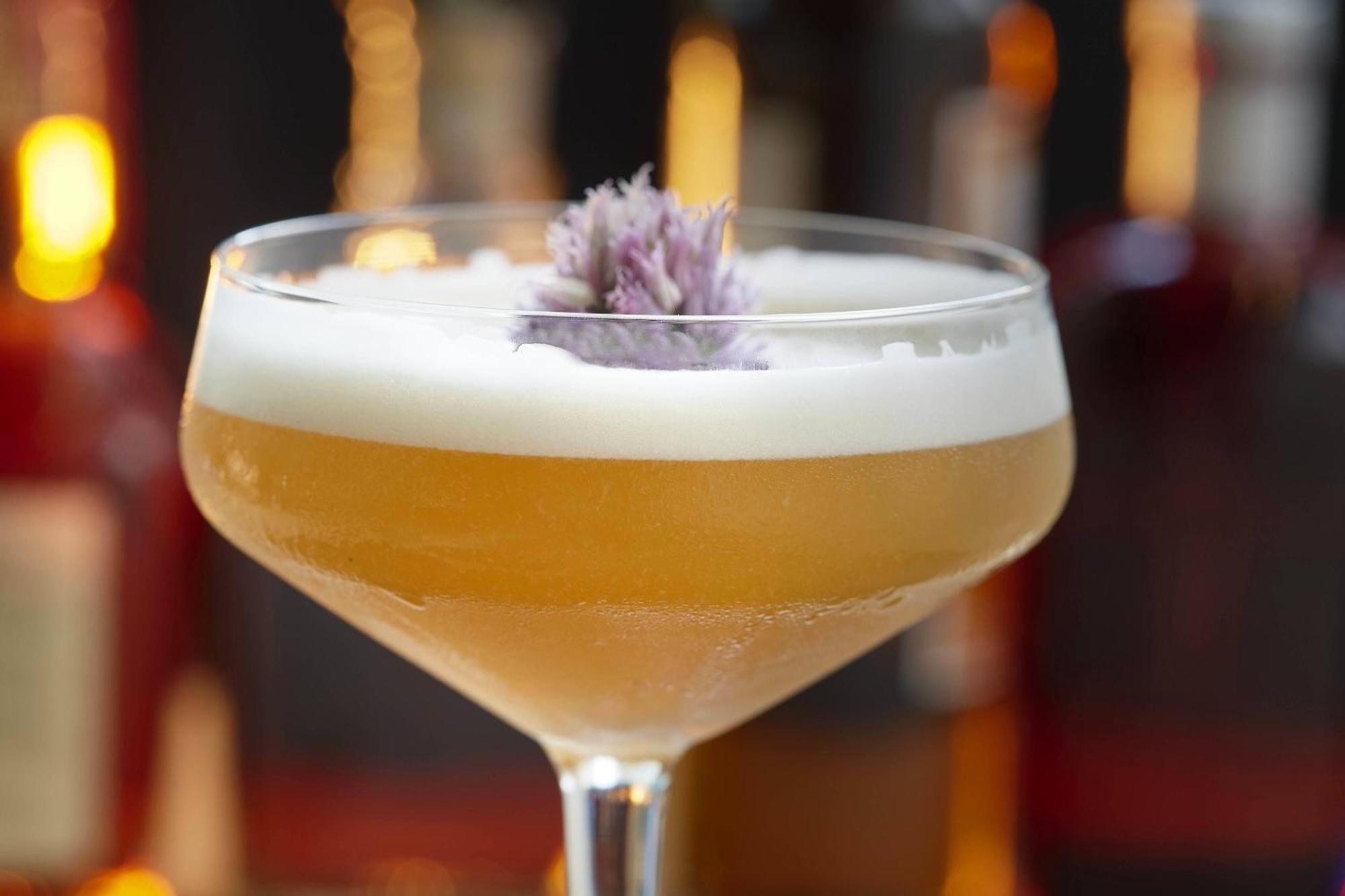 Renaissance Sao Paulo Hotel Luaran gambar A Clover Club cocktail